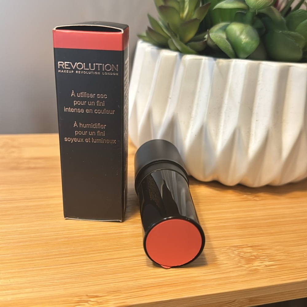 Revolution The One Blush Stick Trio